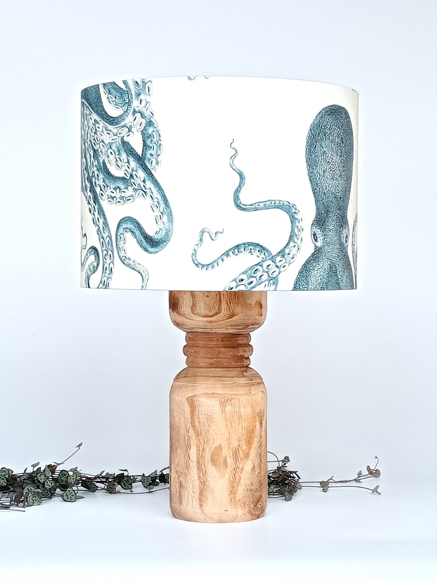 Glow&Co The Classic: Octopi (Blue) Lampshade